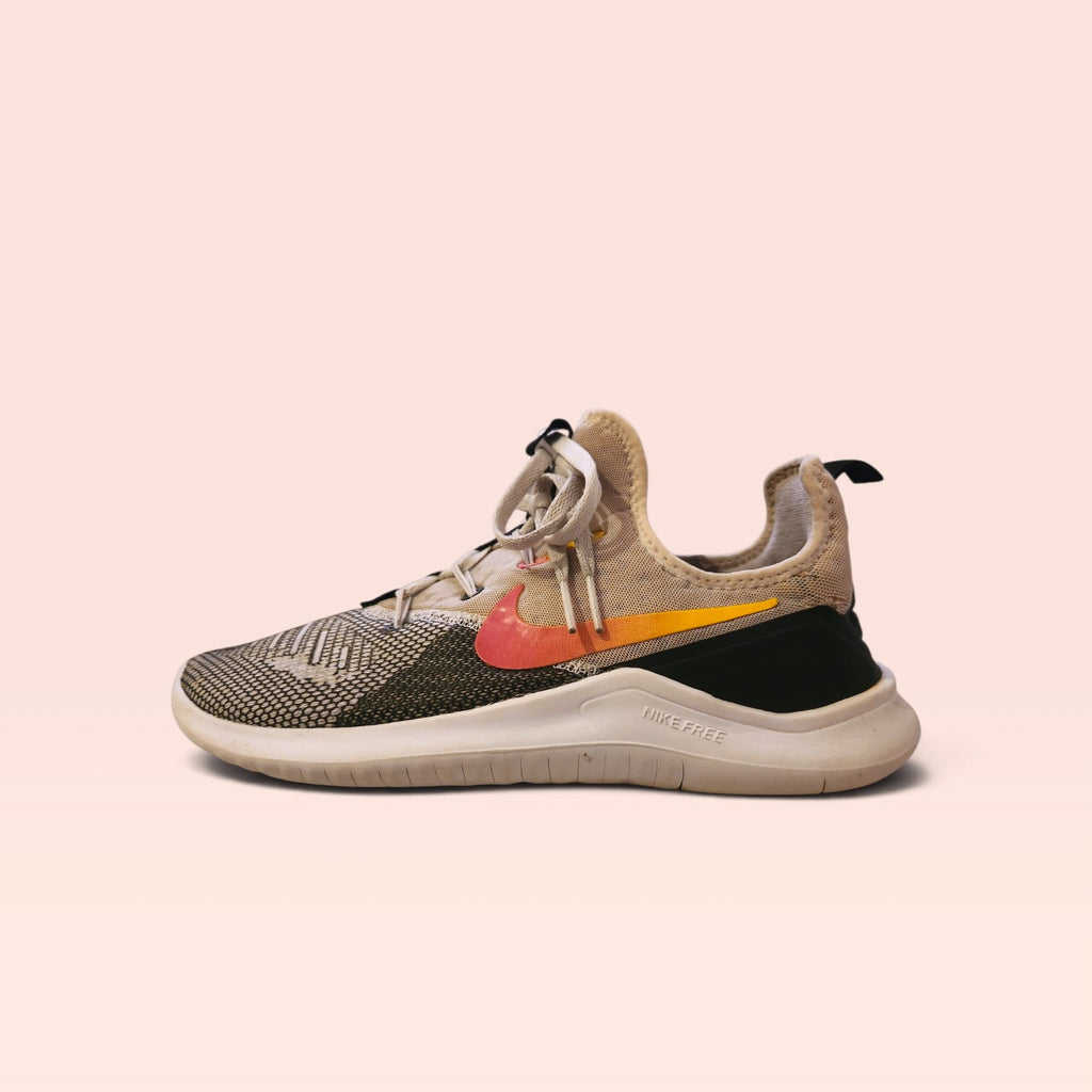 Nike Free TR 8 - Eur 40